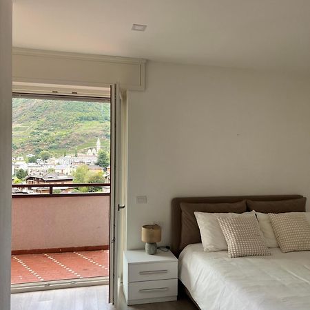 Bernina View Apartment ตีราโน ภายนอก รูปภาพ