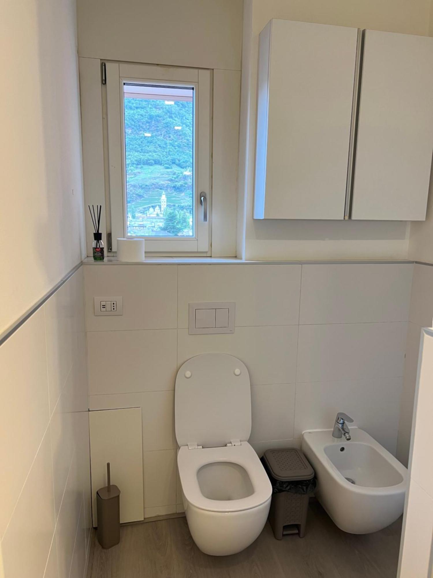 Bernina View Apartment ตีราโน ภายนอก รูปภาพ